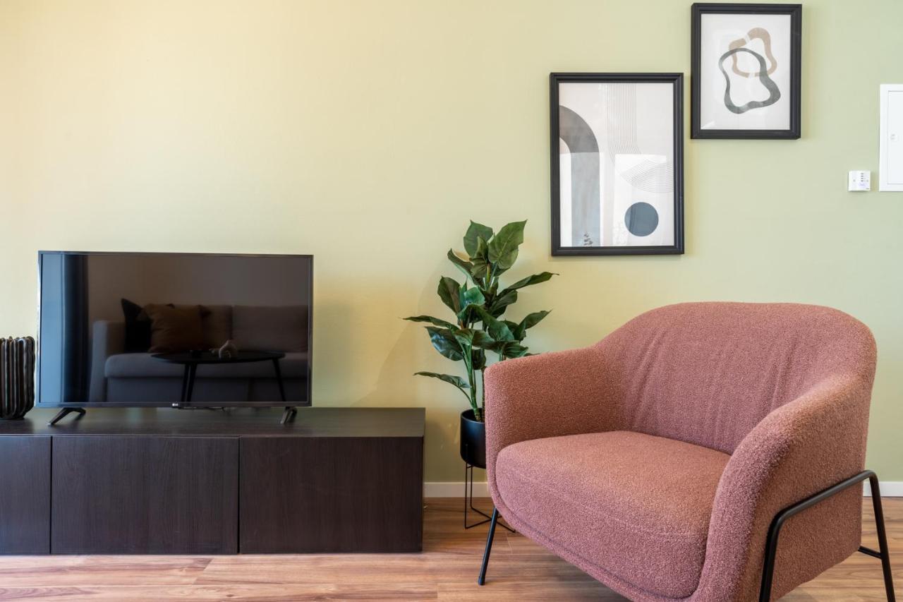 Latte'S Prime 1-Bedroom Apartment In Ларнака Екстериор снимка